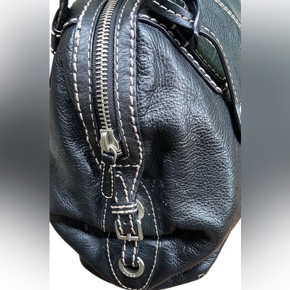 Michael Kors Black Leather Shoulder Bag - Picture 8 of 14